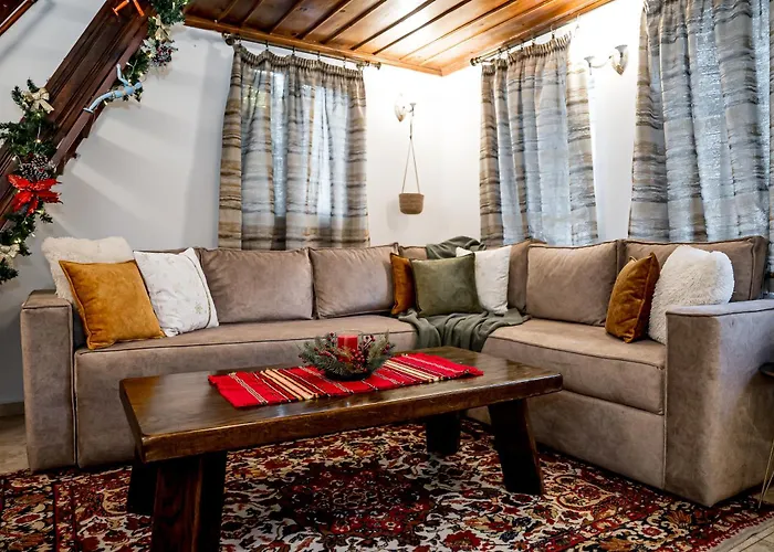 Slona, Heritage In Old Town Villa *