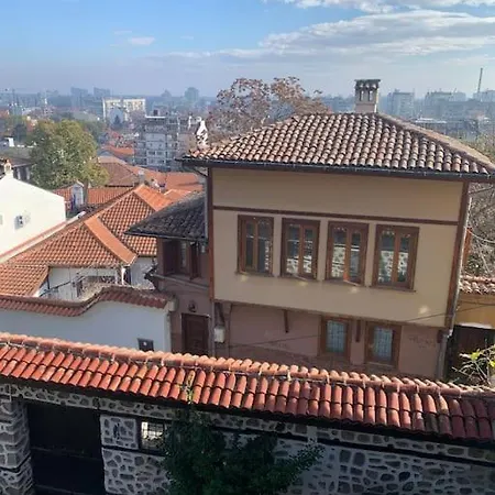 Slona, Heritage In Old Town Willa