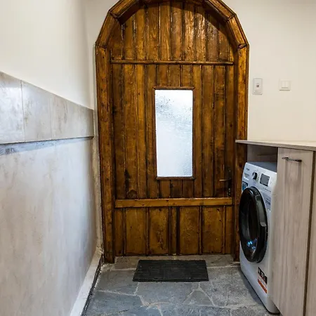 Βίλα Slona, Heritage In Old Town *