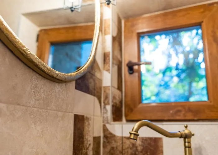 Slona, Heritage In Old Town Villa *