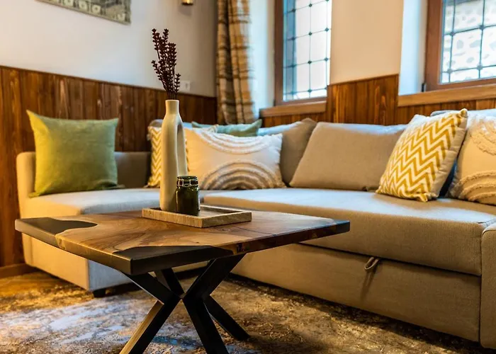 Slona, Heritage In Old Town * 普罗夫迪夫